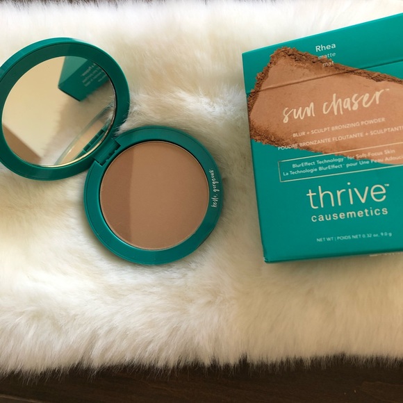 Thrive bronzing powder. New in original box. - Picture 5 of 5